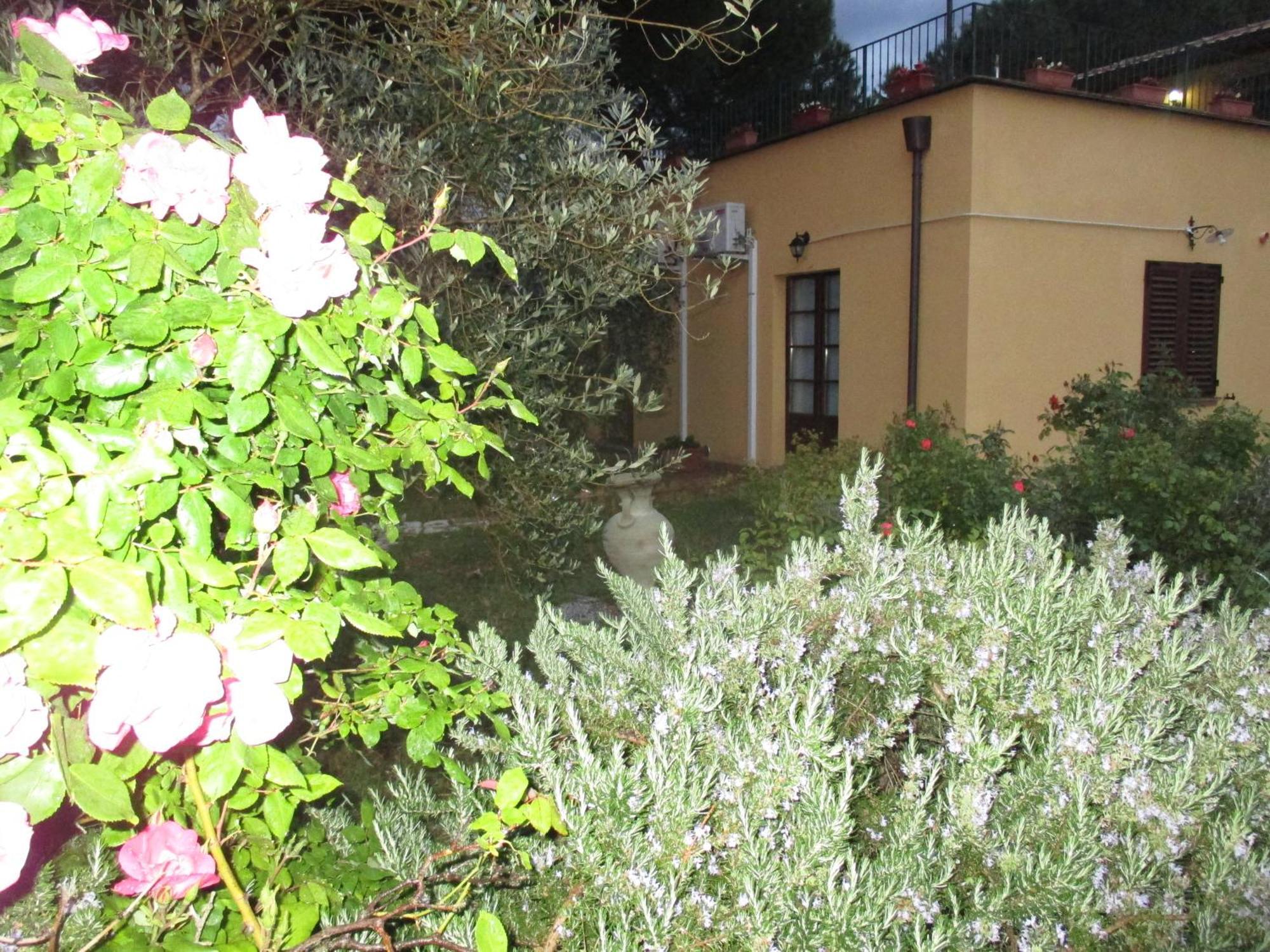 Relais"La Cappuccina" Rooms&Apartments Asís Exterior foto